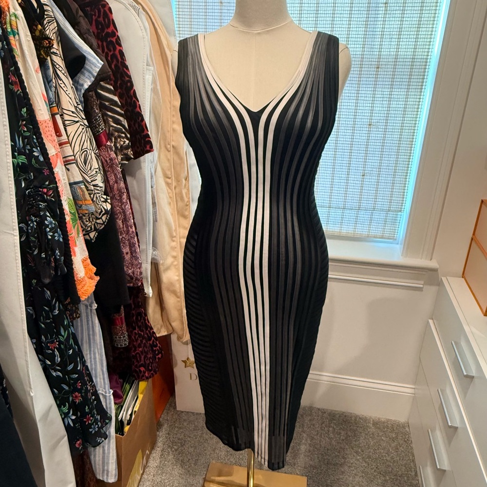 Frank Lyman Design Black and White Midi Dress